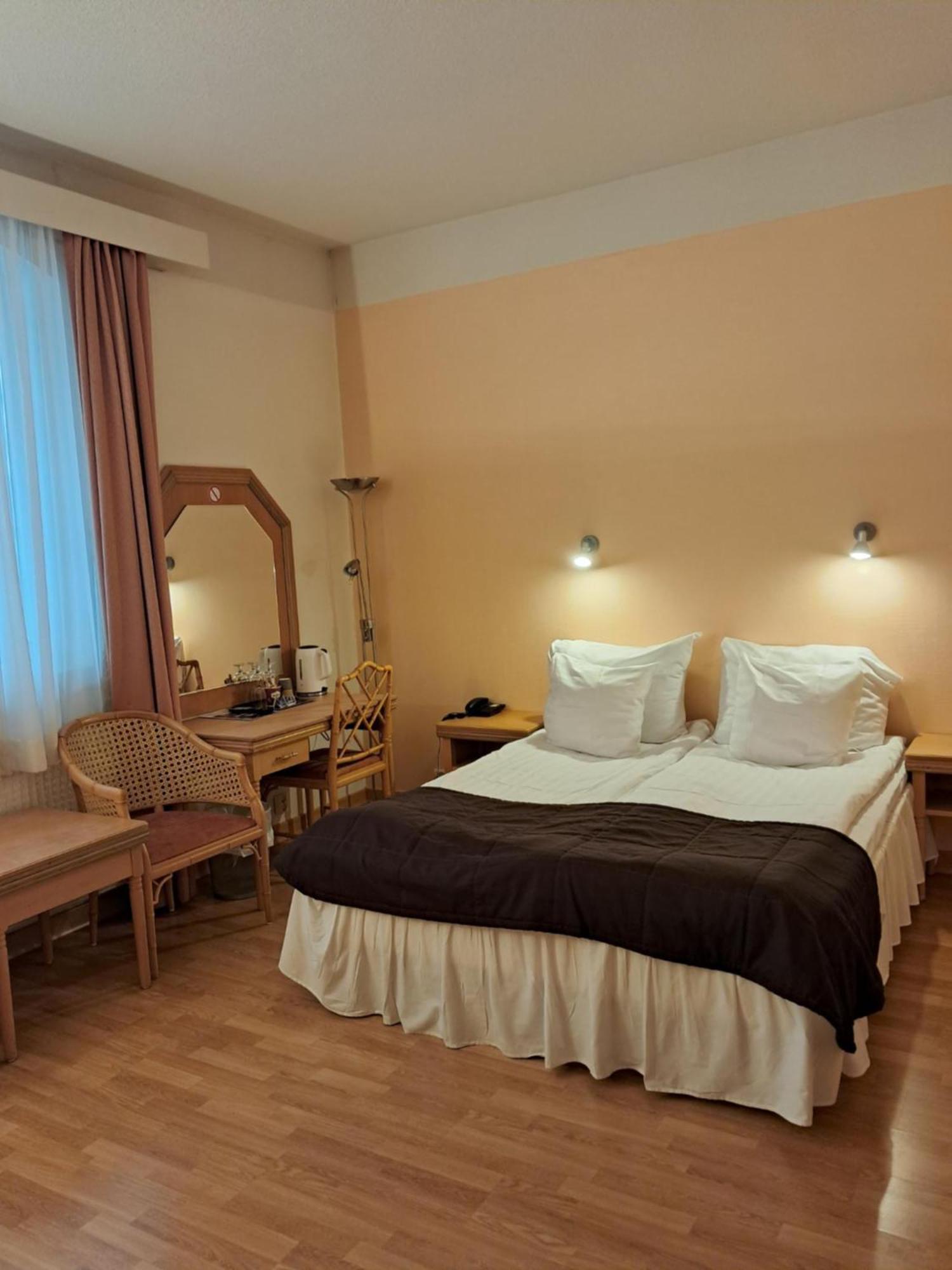 Hiisi Hotel Turku Seaport Екстериор снимка