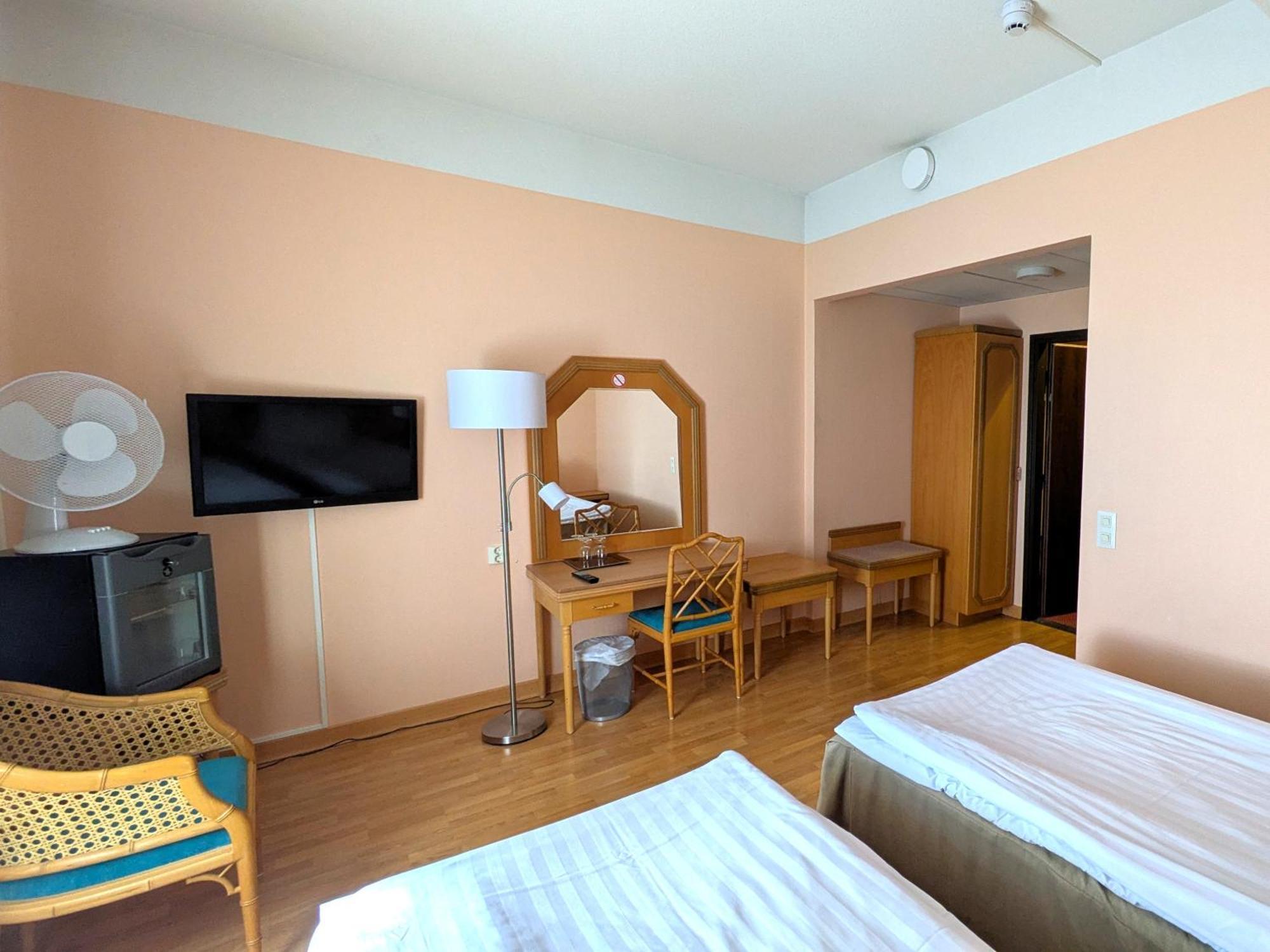 Hiisi Hotel Turku Seaport Екстериор снимка