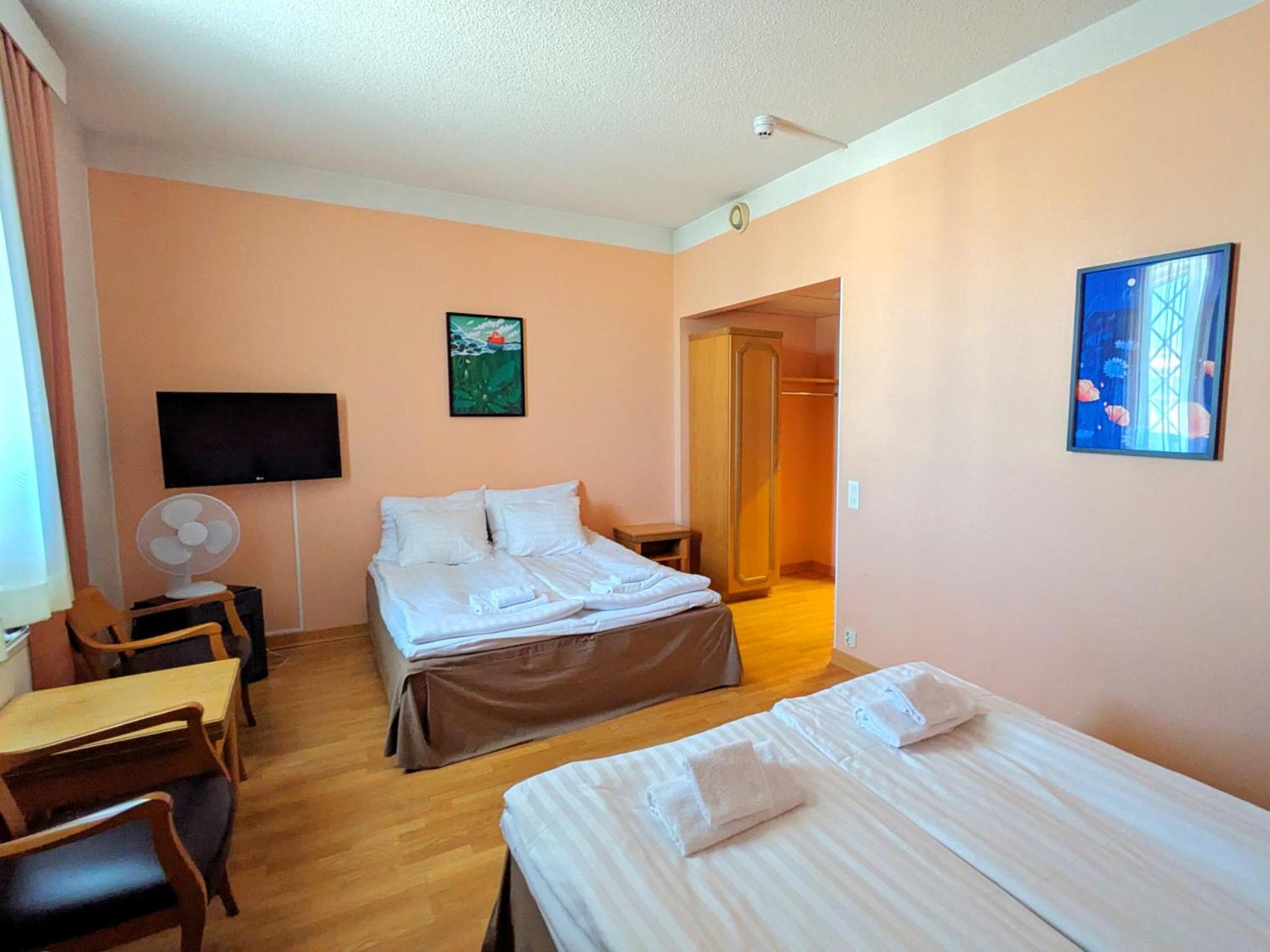 Hiisi Hotel Turku Seaport Екстериор снимка
