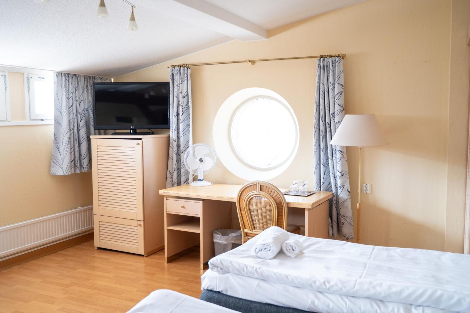 Hiisi Hotel Turku Seaport Екстериор снимка