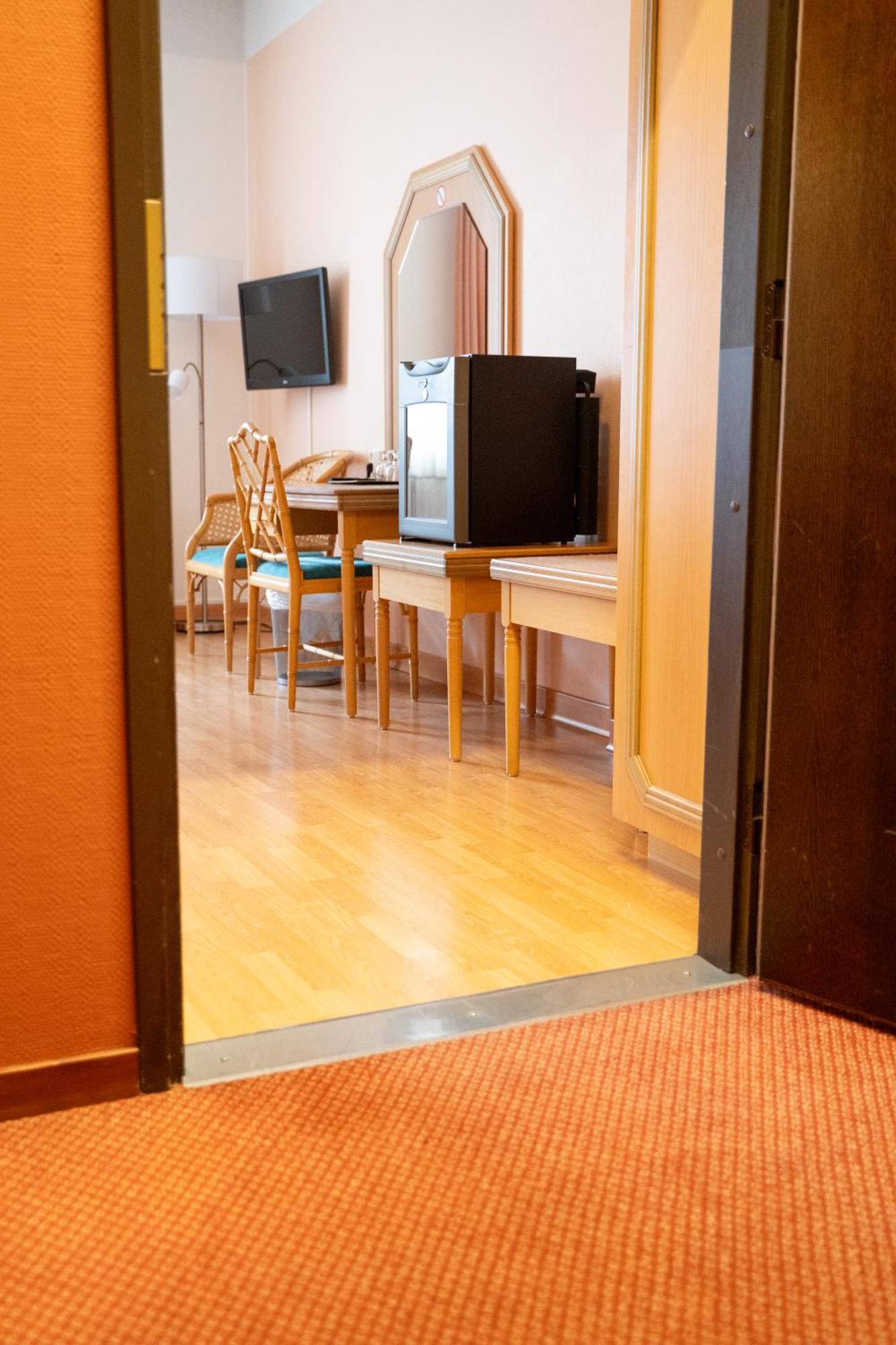 Hiisi Hotel Turku Seaport Екстериор снимка