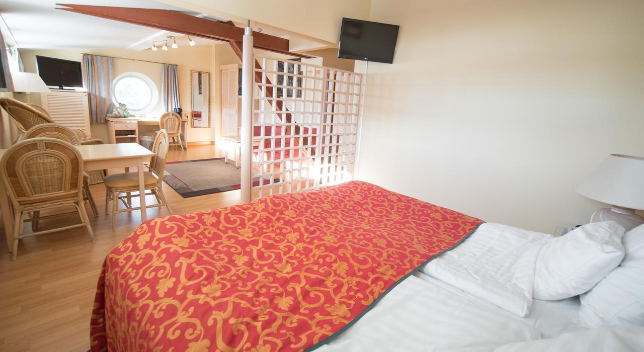Hiisi Hotel Turku Seaport Екстериор снимка