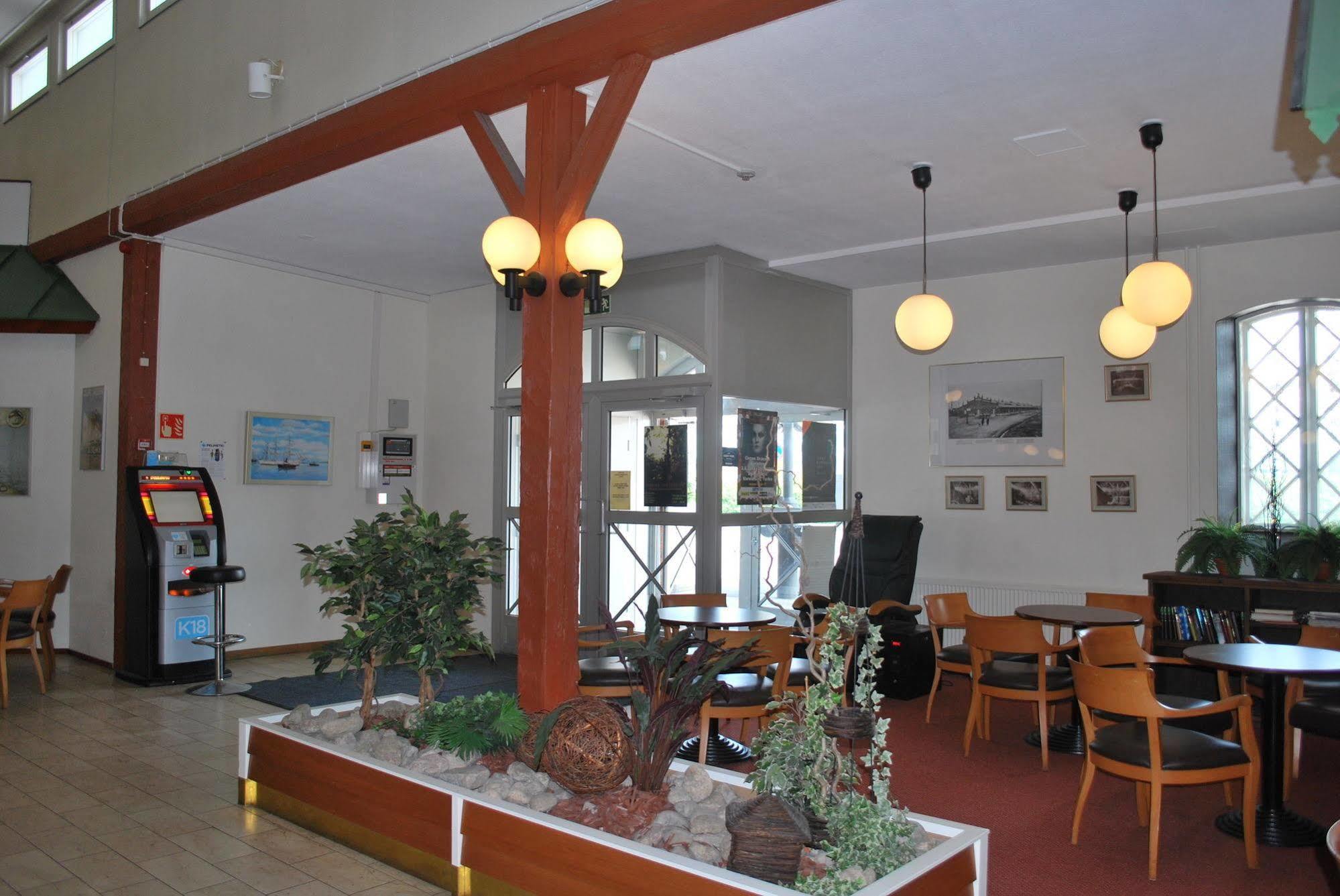 Hiisi Hotel Turku Seaport Екстериор снимка