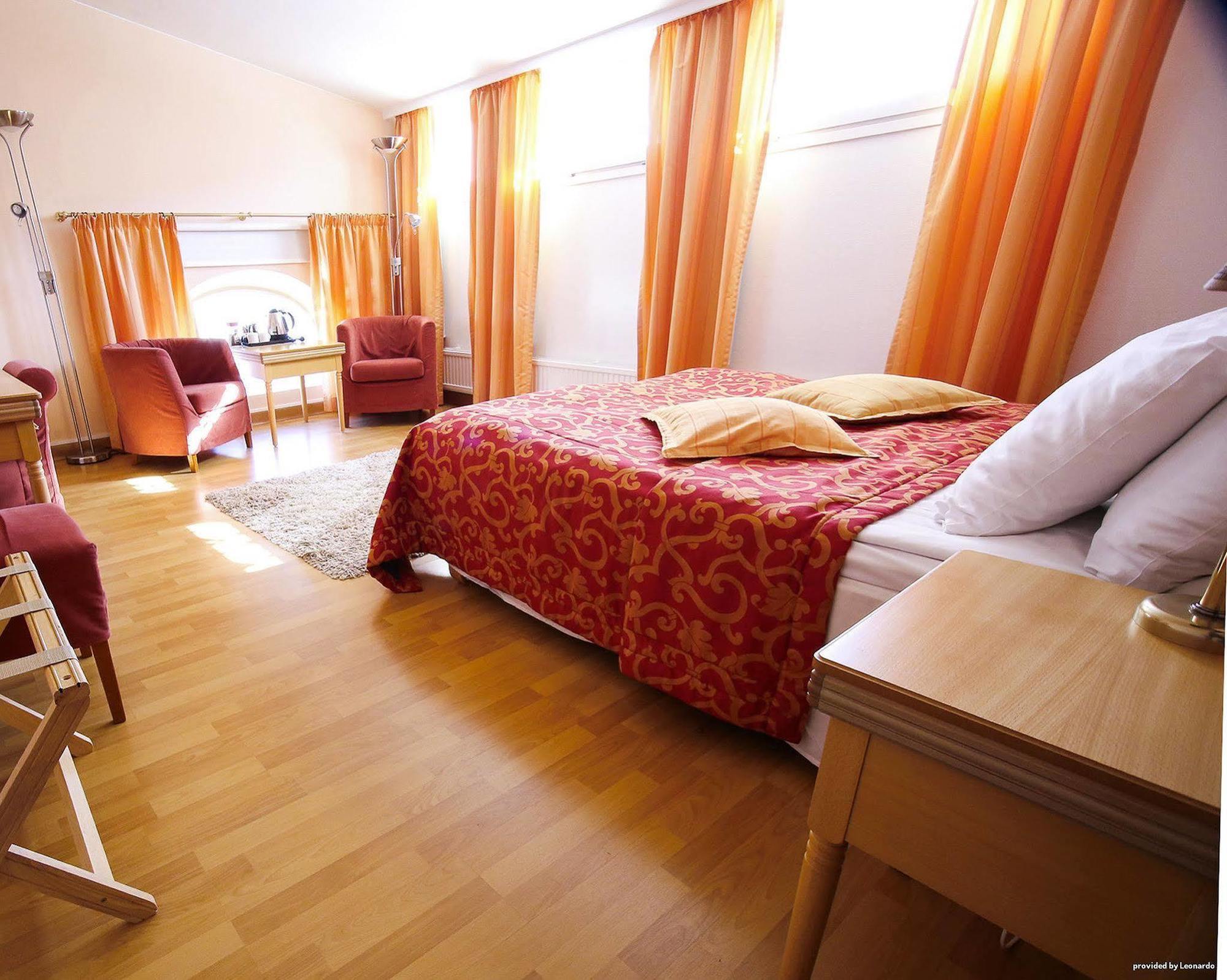 Hiisi Hotel Turku Seaport Екстериор снимка