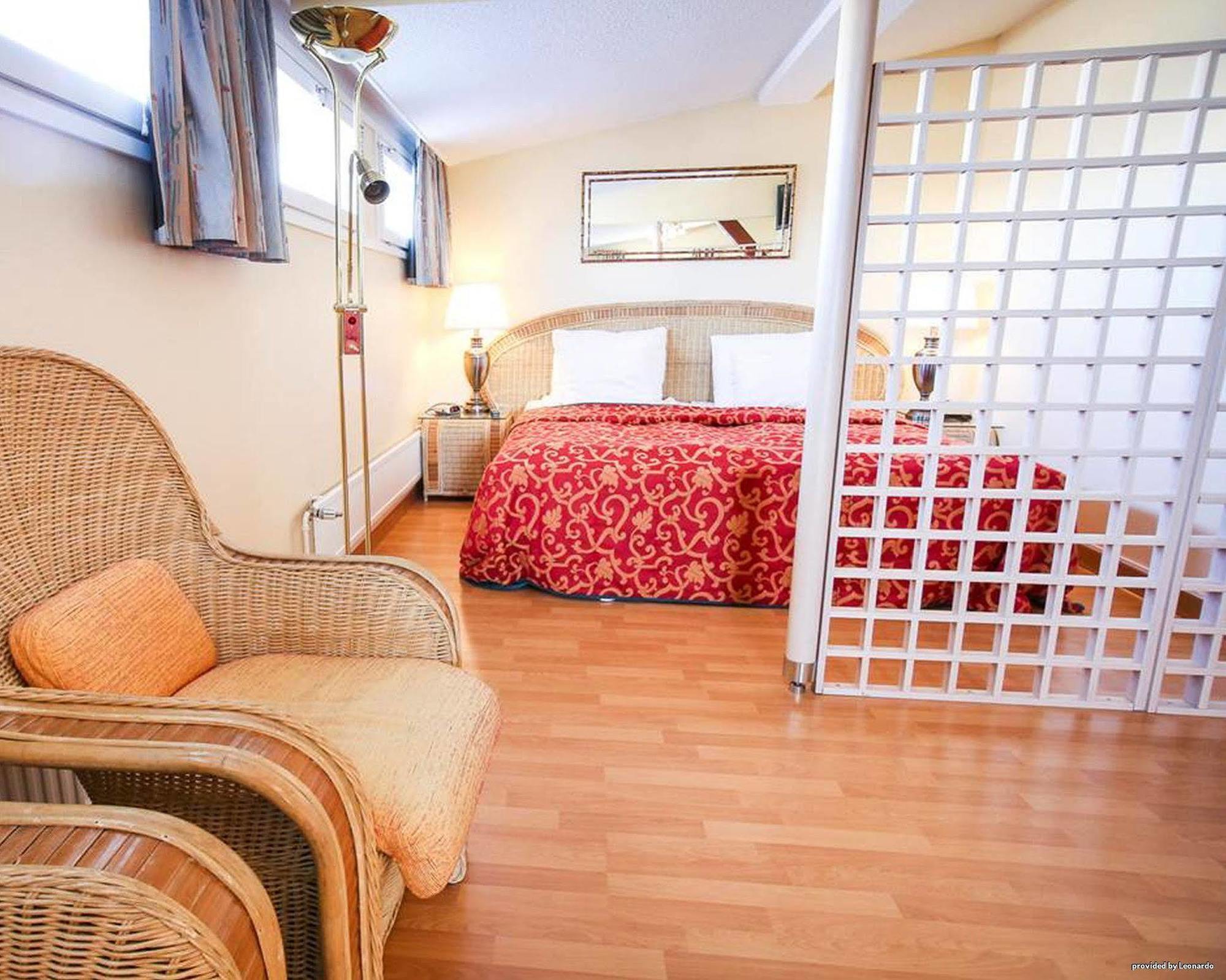 Hiisi Hotel Turku Seaport Екстериор снимка
